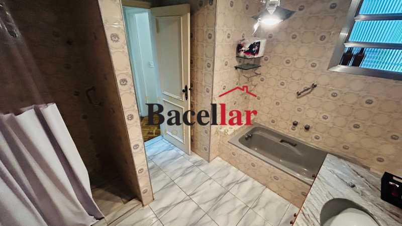 442ecae2-fc84-435b-a6b6-2a7925 - 20