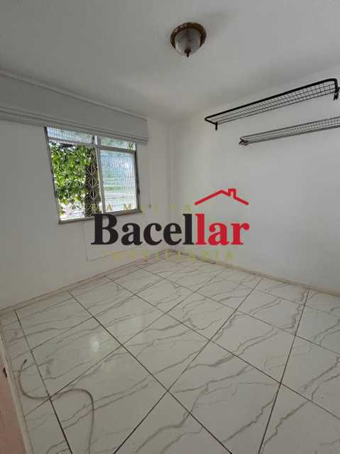 27241_G1746015456 - 3