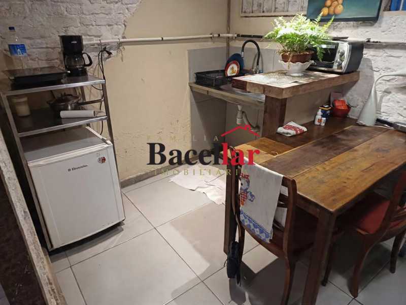 2b6dcace-a6ab-48b1-8983-0ff17d - 4