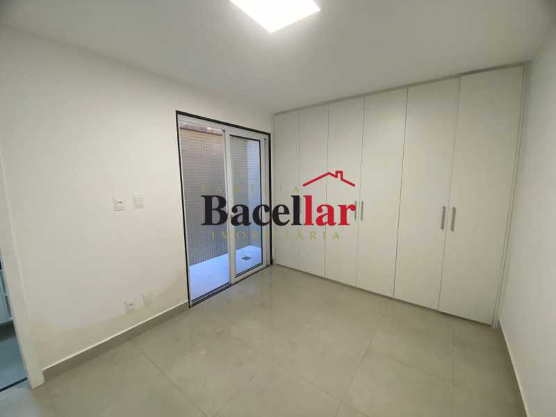 11 QUARTO SUÍTE 1.2. - 11