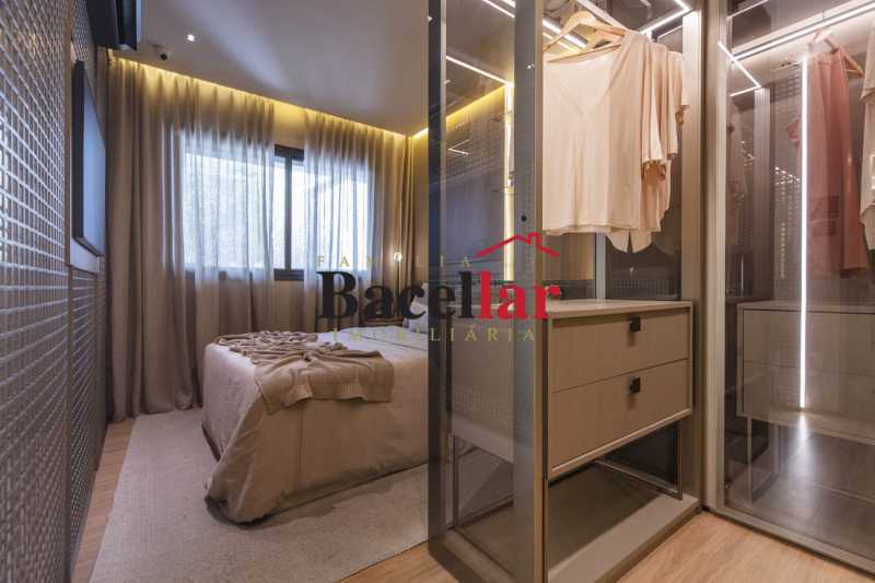 Suíte - 2 quartos - 18