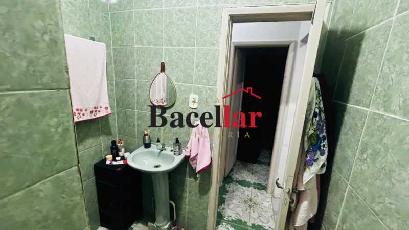 53d769e4-fbdb-4caf-a5a7-389bbb - 8