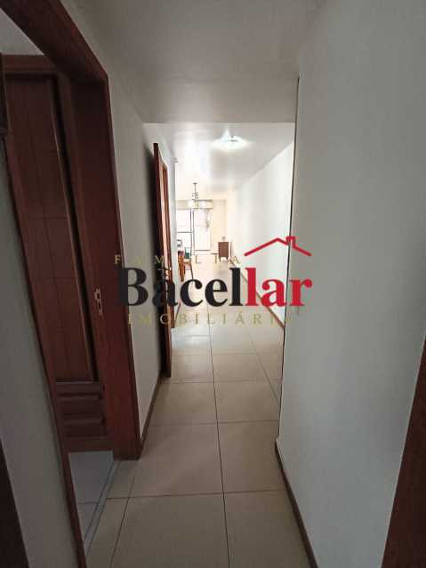 bcf469a6-cd6e-480d-84bc-3e16c2 - 15