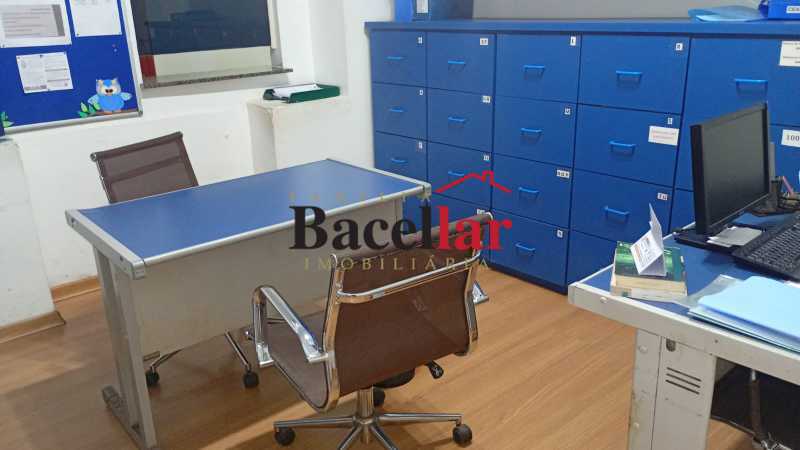 Conheça fa32ae95-b785-4297-8b0e-b8b2c3 do imóvel - Excelente oportunidade para negócio em prédio com 20 salas e 2.000 m2. - MEPR00028 - 4 fa32ae95-b785-4297-8b0e-b8b2c3 - 4