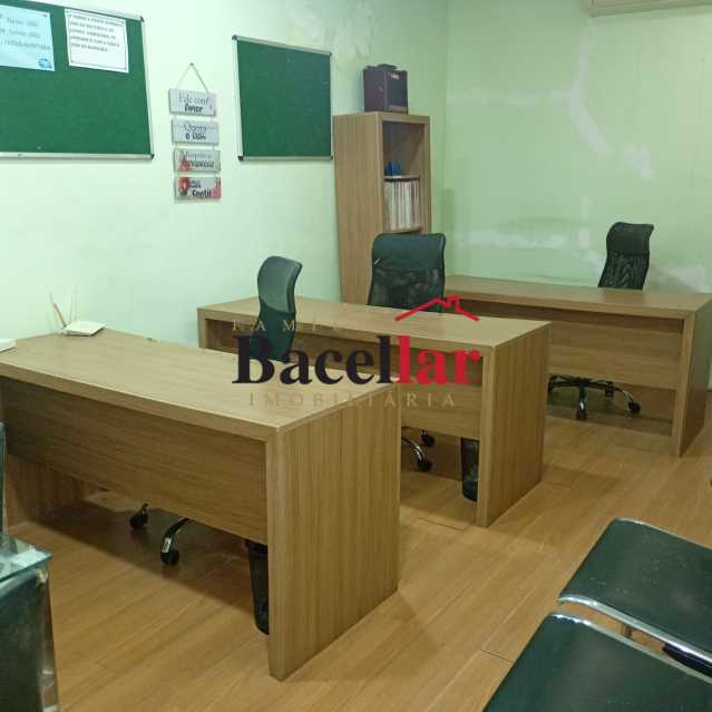 Conheça eb959ea7-49b9-431d-b5d3-ede2f2 do imóvel - Excelente oportunidade para negócio em prédio com 20 salas e 2.000 m2. - MEPR00028 - 17 eb959ea7-49b9-431d-b5d3-ede2f2 - 17