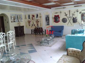 Magnifico apartamento 3 quartos com 215 mts - TIAP31323