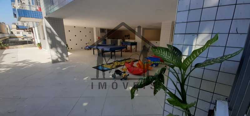 PLAYGROUND - 17