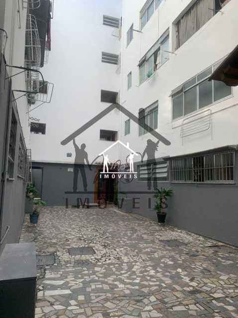 1643_G1691686641 - 13