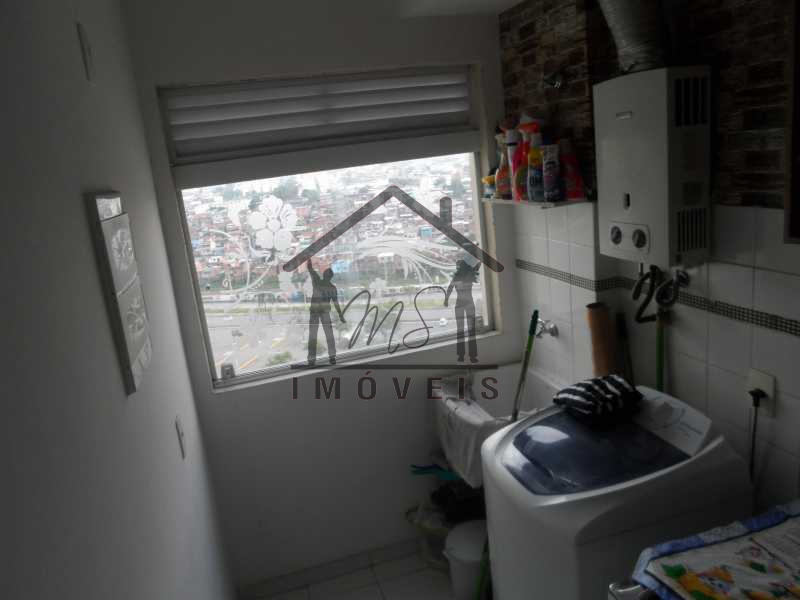 ÁREA DE SERVIÇO - 16