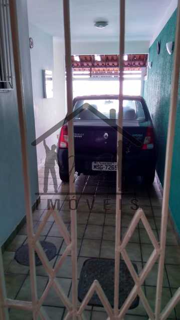 Garagem vista pela copa - 17