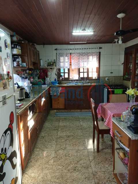 24f65b78-00c0-45d0-ba39-91330f - 6
