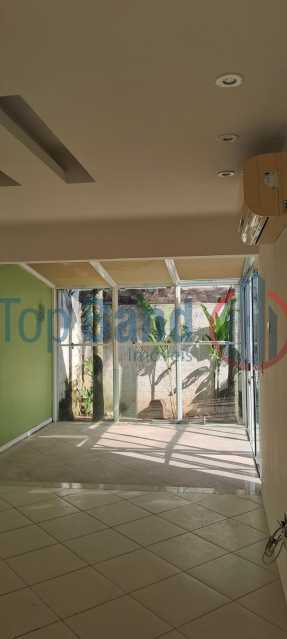 Conheça WhatsApp Image 2024-07-26 at 1 do imóvel - Casa em Condomínio - Triplex / Residencial / Vargem Pequena - TICN20035 - 2 WhatsApp Image 2024-07-26 at 1 - 2