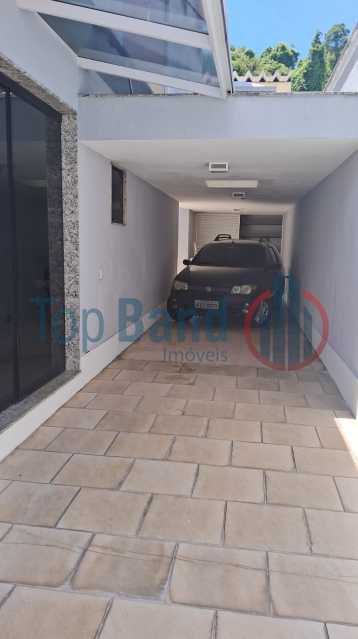 Conheça WhatsApp Image 2025-01-24 at 1 do imóvel - Maravilhosa casa com piscina no largo do Pechincha - TICN40175 - 27 WhatsApp Image 2025-01-24 at 1 - 27