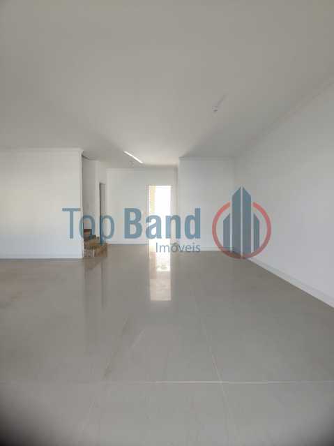 WhatsApp Image 2025-04-03 at 1 - 6