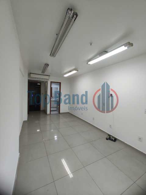 Conheça WhatsApp Image 2025-04-09 at 1 do imóvel - Sala Comercial 23m² para alugar Avenida Embaixador Abelardo Bueno, Barra da Tijuca, Rio de Janeiro - R$ 1.250 - TISL00262 - 2 WhatsApp Image 2025-04-09 at 1 - 2