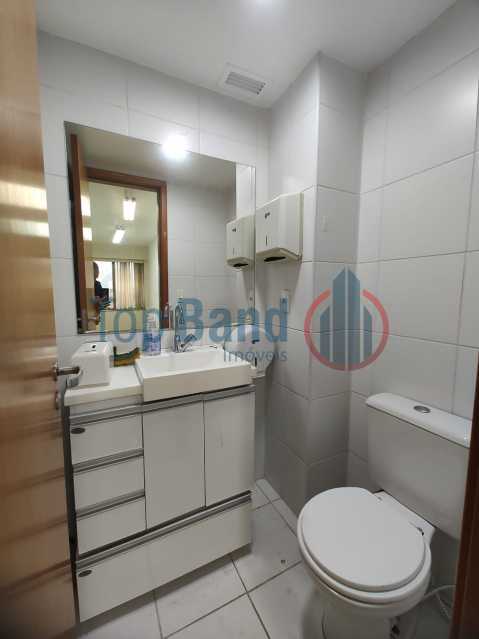 Conheça WhatsApp Image 2025-04-09 at 1 do imóvel - Sala Comercial 23m² para alugar Avenida Embaixador Abelardo Bueno, Barra da Tijuca, Rio de Janeiro - R$ 1.250 - TISL00262 - 5 WhatsApp Image 2025-04-09 at 1 - 5