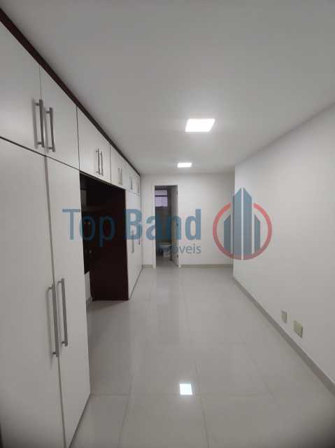 WhatsApp Image 2025-11-06 at 0 - 7