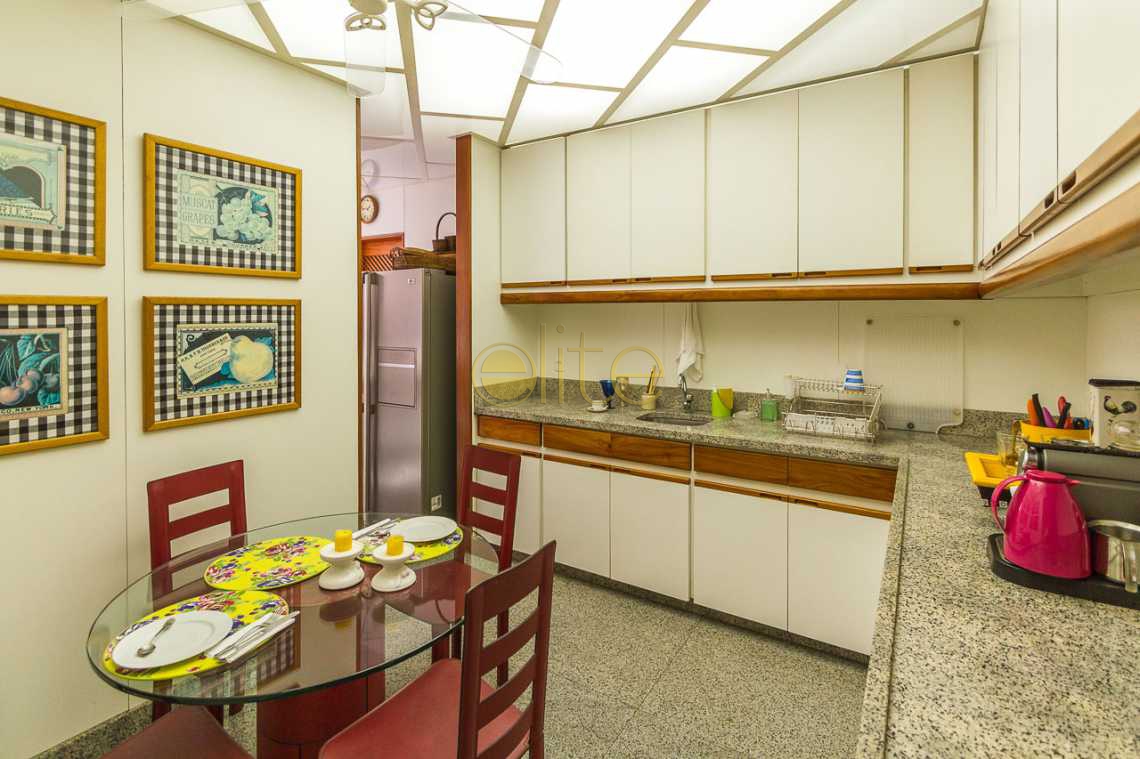 Conheça do imóvel - CASAS A VENDA NO CONDOMINIO JARDIM MARAPENDI BARRA DA TIJUCA - EBCN40005 - 16 - 16