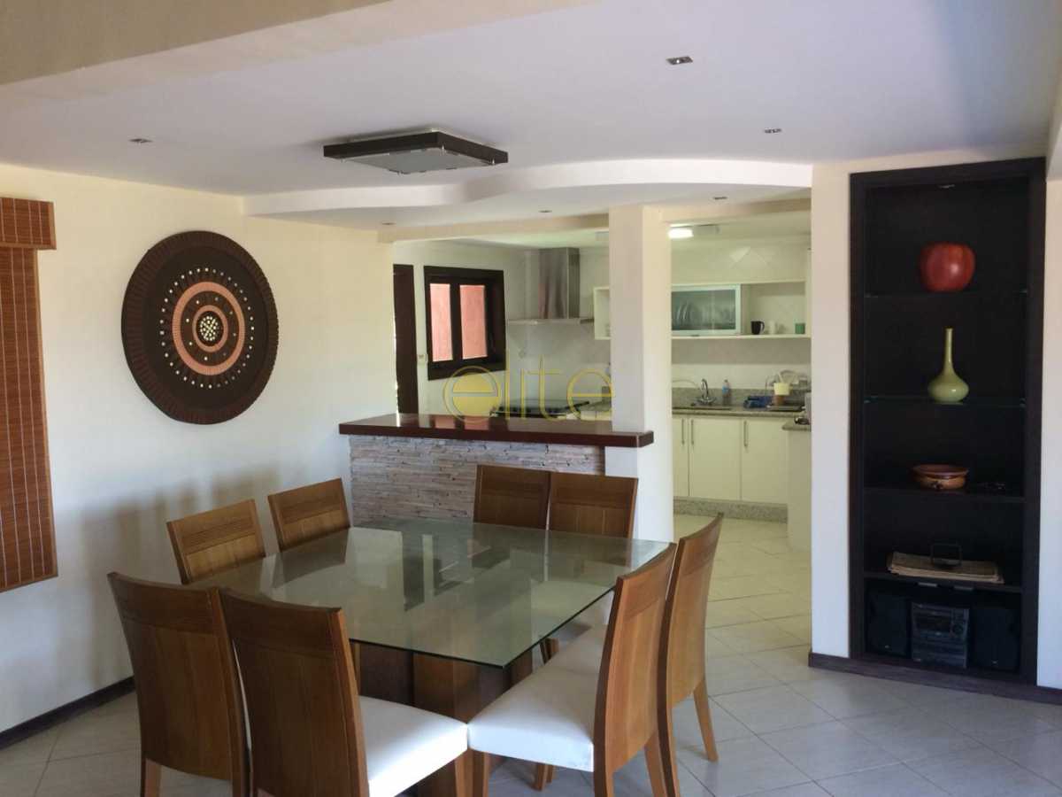 Conheça 18 do imóvel - Excelente oportunidade. Casa de alto padrão na Praia da Ferradura. - EBCN40191 - 11 18 - 11