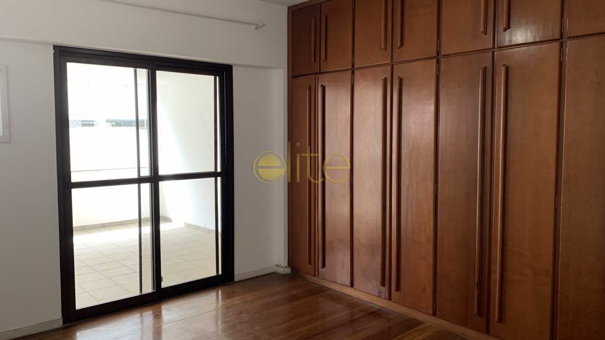 SUITE - 17