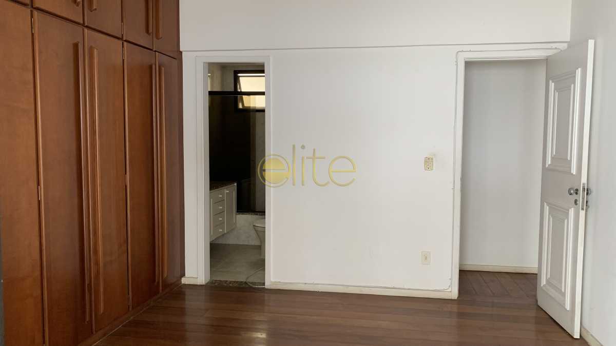 SUITE - 18