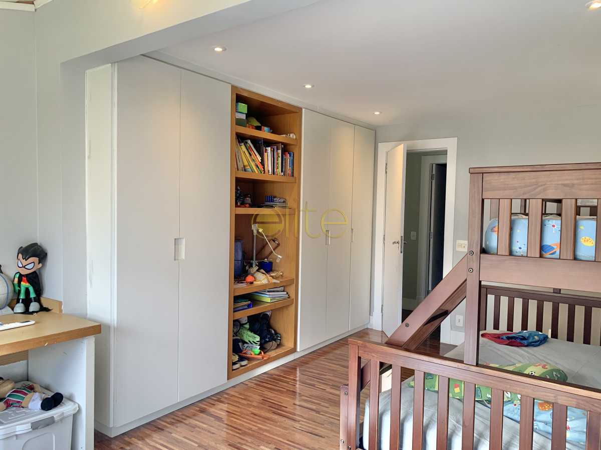 Conheça do imóvel - Casa triplex para venda ou locação no Condomínio Santa Marina, Barra da Tijuca - EBCN40312 - 18 - 18