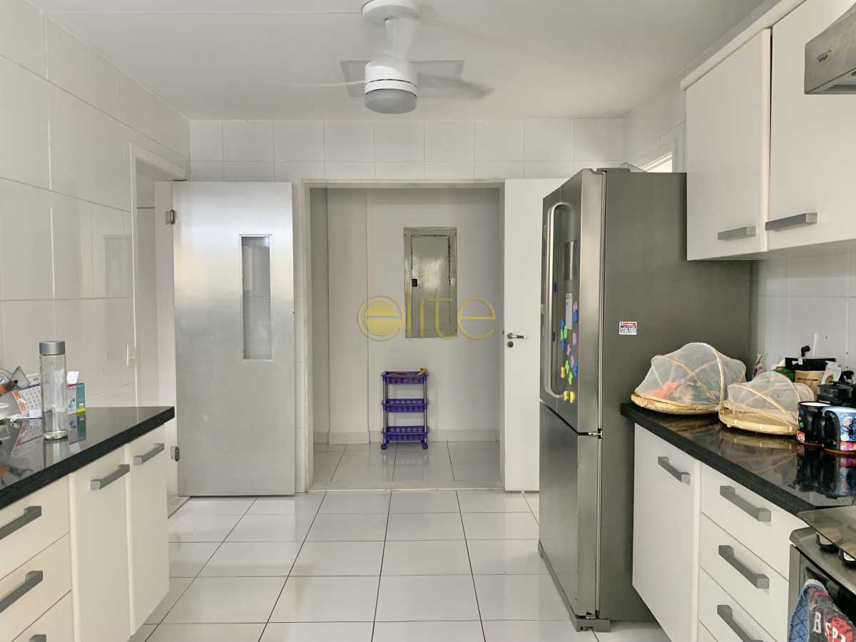 Conheça do imóvel - Casa triplex para venda ou locação no Condomínio Santa Marina, Barra da Tijuca - EBCN40312 - 21 - 21