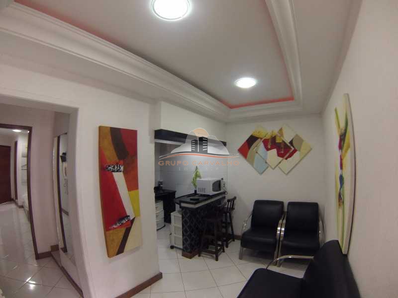 Conheça f65aeaa7-50e1-42b2-b48b-8f832 do imóvel - Estilo e conforto á uma quadra da praia de Copacabana - TEMP3001 - 4 f65aeaa7-50e1-42b2-b48b-8f832 - 4