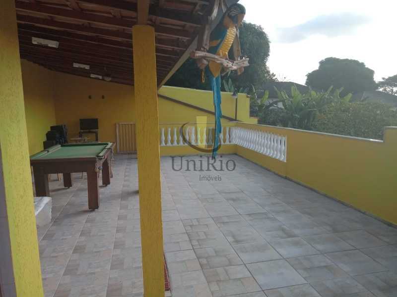DF1F26D2-C36C-4CCA-9C27-2F9C96 - 20