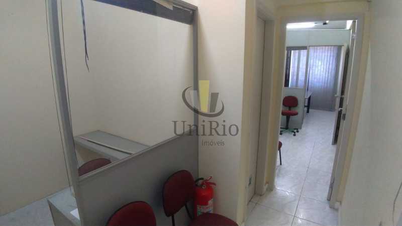 E214EAD5-7609-40A7-8B3B-80E8DE - 5