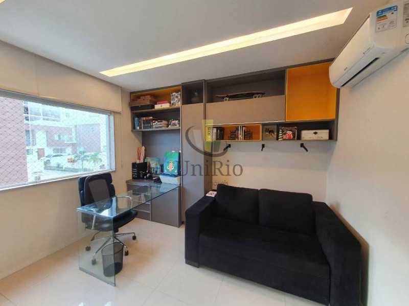 Conheça {description} 3 do imóvel - Casa em Condomínio 3 quartos à venda Jacarepaguá, Rio de Janeiro - R$ 1.195.000 - FRCN30131 - 9 {description} 3 - 9