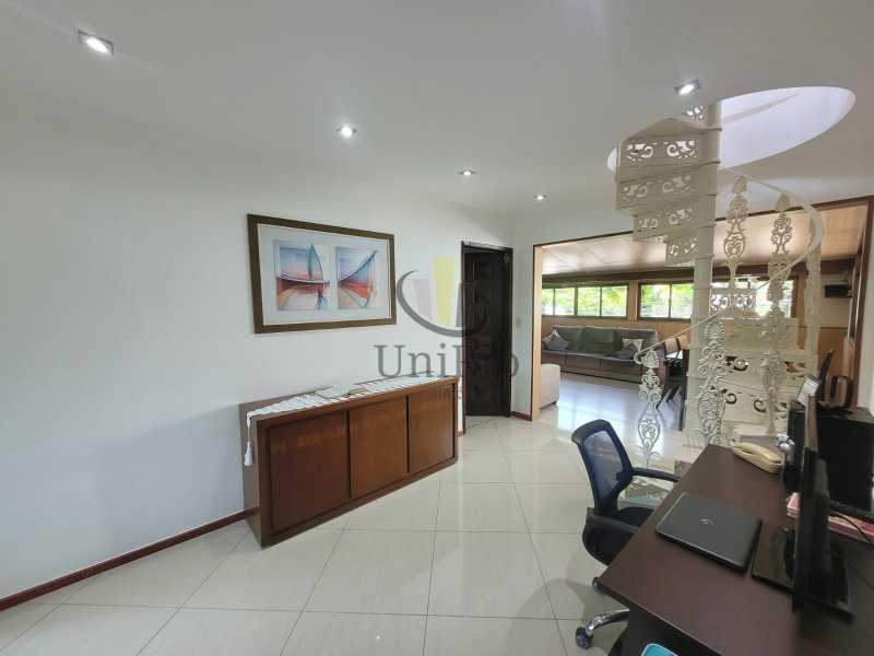 Conheça WhatsApp Image 2023-09-01 at 1 do imóvel - Casa em Condomínio 4 quartos à venda Freguesia (Jacarepaguá), Rio de Janeiro - R$ 740.000 - FRCN40091 - 10 WhatsApp Image 2023-09-01 at 1 - 10