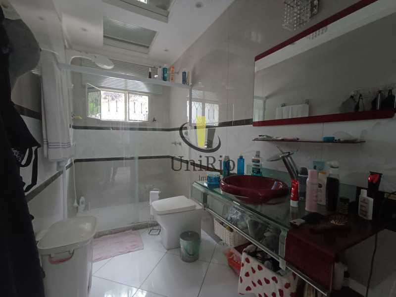 Conheça t8 do imóvel - Casa em Condomínio à venda Rua Tangará da Serra, Bangu, Rio de Janeiro - R$ 1.300.000 - BGCN30027 - 10 t8 - 10