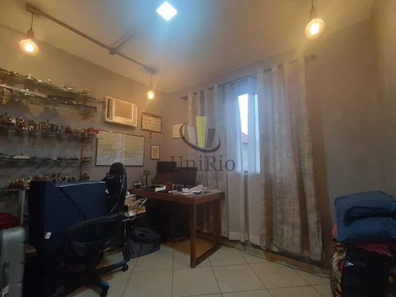589e1a18-b7a5-448d-8feb-c56c63 - 17