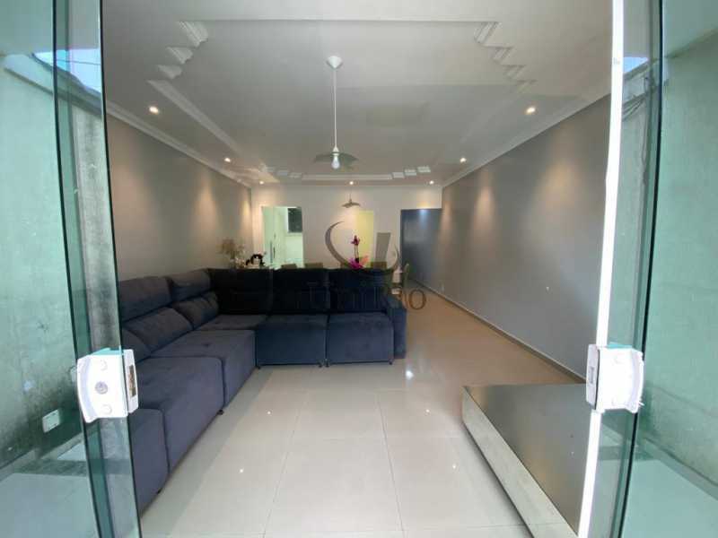 Conheça WhatsApp Image 2024-01-19 at 1 do imóvel - Casa em Condomínio 3 quartos à venda Freguesia (Jacarepaguá), Rio de Janeiro - R$ 475.000 - FRCN30180 - 6 WhatsApp Image 2024-01-19 at 1 - 6
