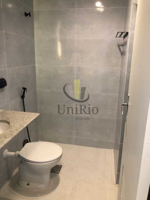 ee6c731e-70f2-4864-8d6e-17403c - 18