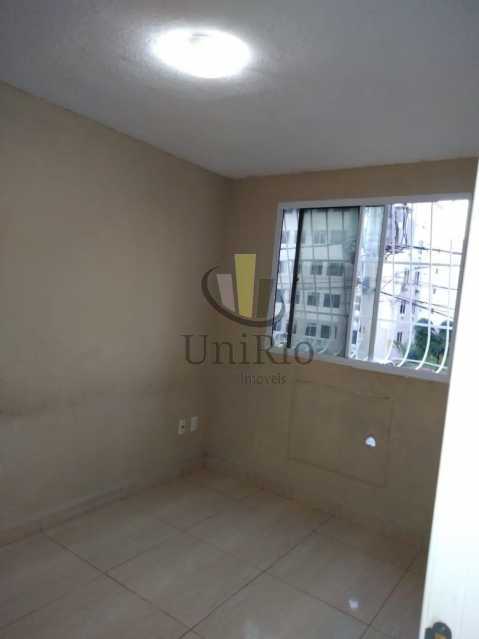 1713f061-bb7f-405f-b8a4-a70a44 - 3