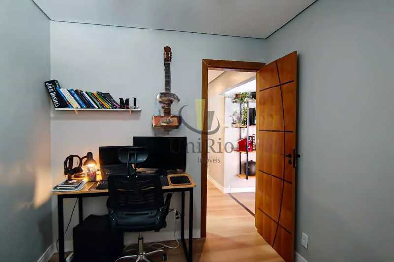 Conheça sala1c-Photoroom. do imóvel - Casa 5 quartos à venda Pechincha, Rio de Janeiro - R$ 950.000 - FRCA50010 - 23 sala1c-Photoroom. - 23
