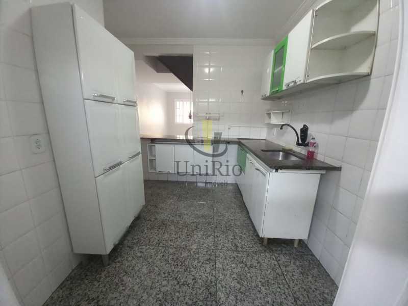 Conheça 1000597687 do imóvel - Casa em Condomínio 2 quartos à venda Santíssimo, Rio de Janeiro - R$ 200.000 - BGCN20149 - 11 1000597687 - 11