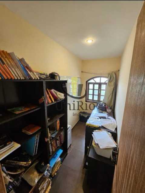 5260_G1737046832 - 19