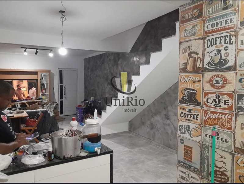 5297_G1737562181 - 19