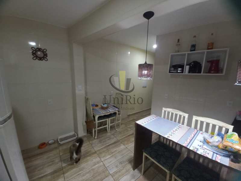 1daa95f0-b0d0-46bd-be75-5db930 - 4