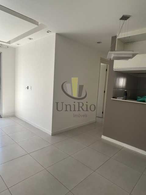Conheça Imagem do WhatsApp de 2025-05- do imóvel - Apartamento 2 quartos à venda Taquara, Rio de Janeiro - R$ 210.000 - FRAP22432 - 2 Imagem do WhatsApp de 2025-05- - 2