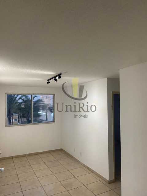 Conheça Imagem do WhatsApp de 2025-07- do imóvel - Apartamento 2 quartos à venda Senador Camará, Rio de Janeiro - R$ 170.000 - FRAP22548 - 3 Imagem do WhatsApp de 2025-07- - 3