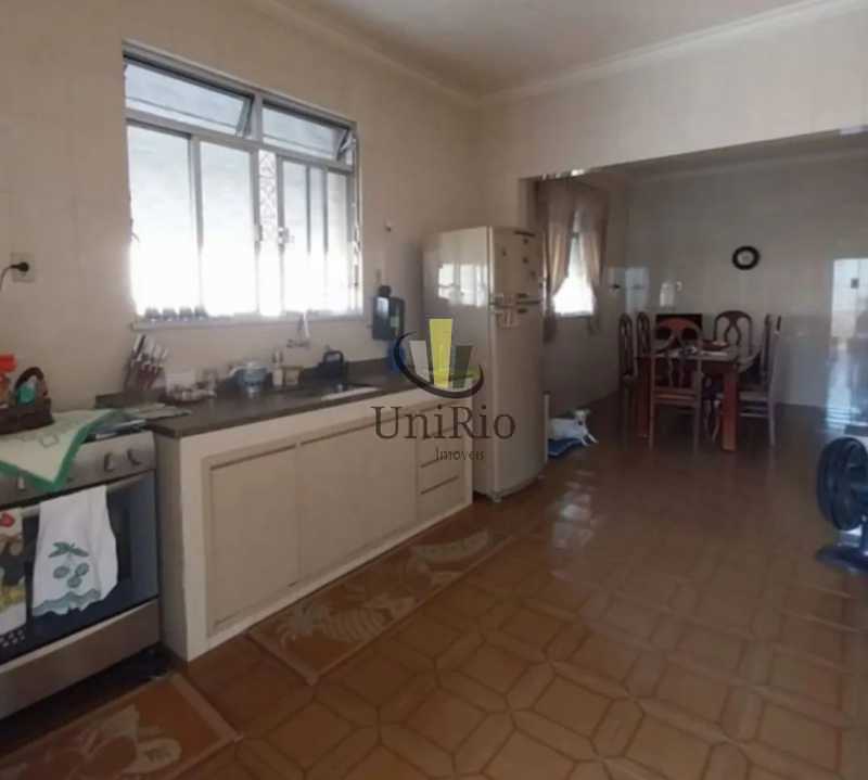 6006_G1750439147 - 24