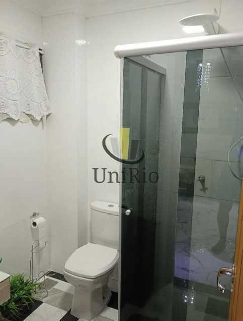 6146_G1753120127 - 12