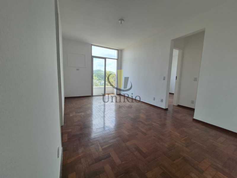 6c956dc4-099b-454f-b7f1-255198 - 29