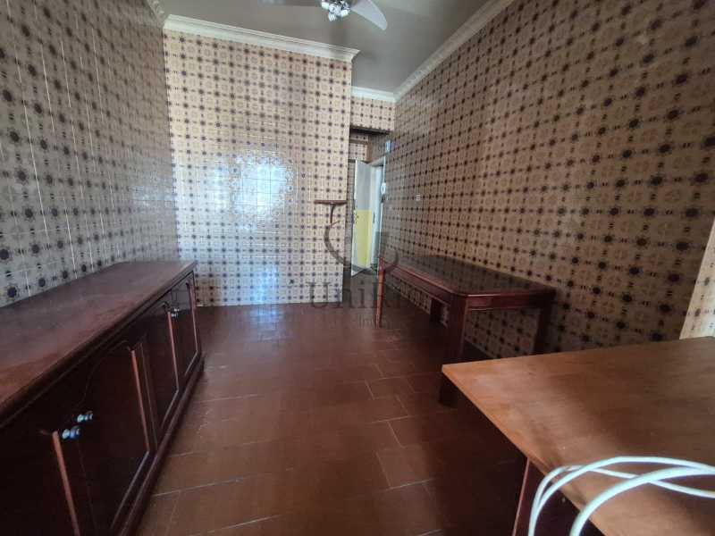 6eaf2b16-4111-4456-9a09-3b5ba8 - 13