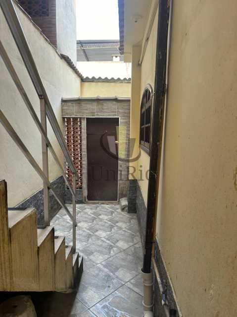 PHOTO-2025-10-06-11-00-20 1 - 3