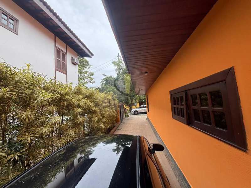 ad391335-9dfc-4493-9f8a-b8145e - 3